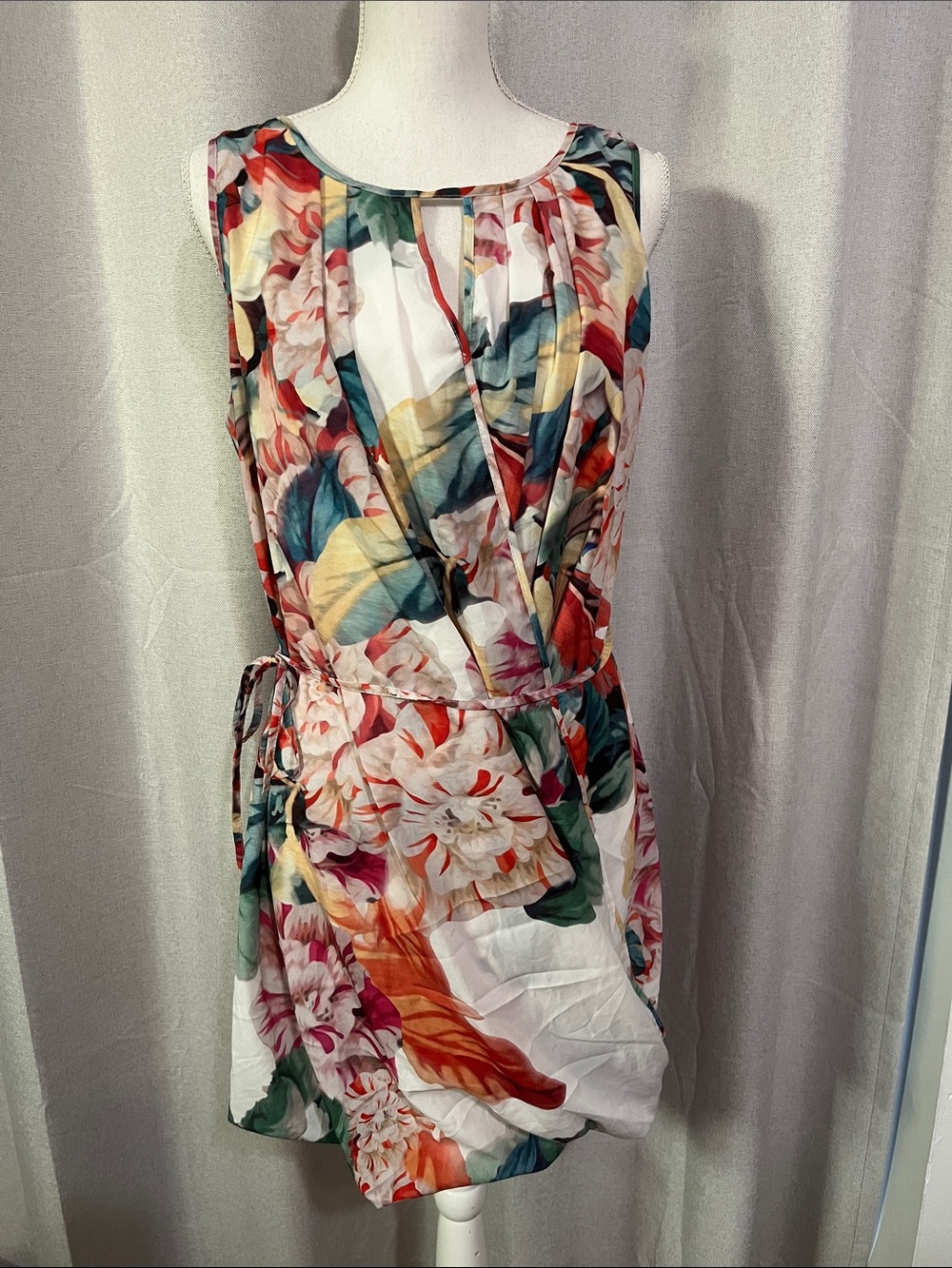 NEW! Floral Multicolor Sleeveless Wrap Dress bubble skirt